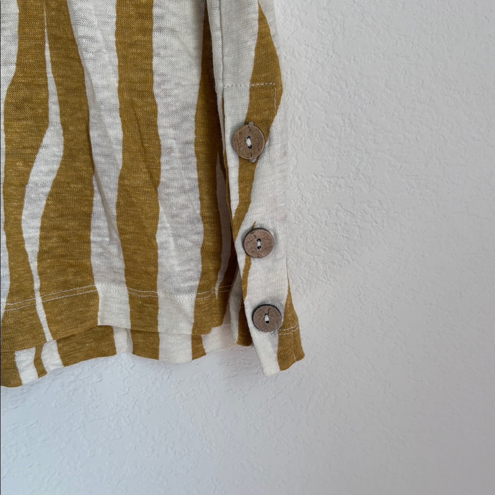 TAHARI Striped Gold and White Women's Top - Picture 5 of 6